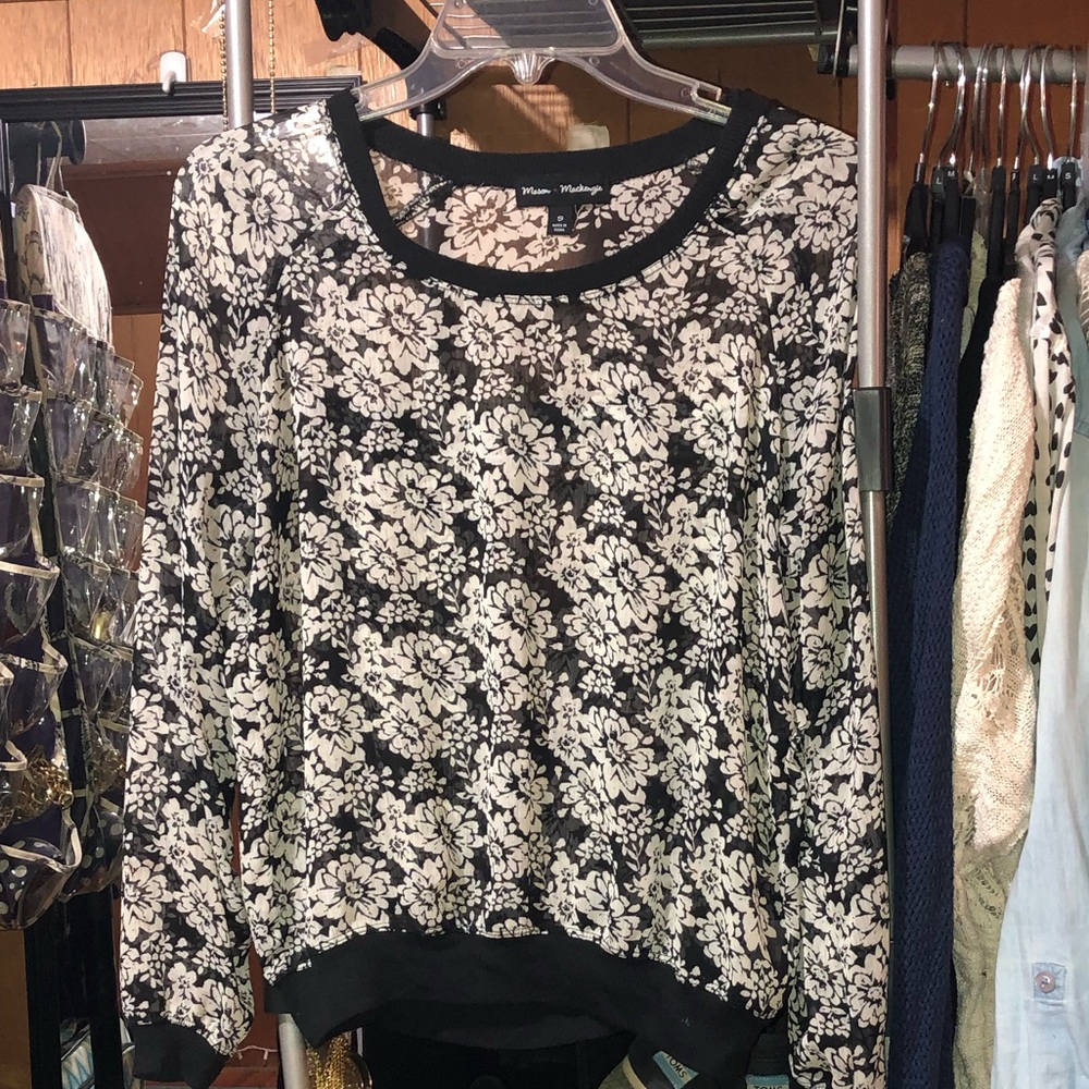 Long sleeve top